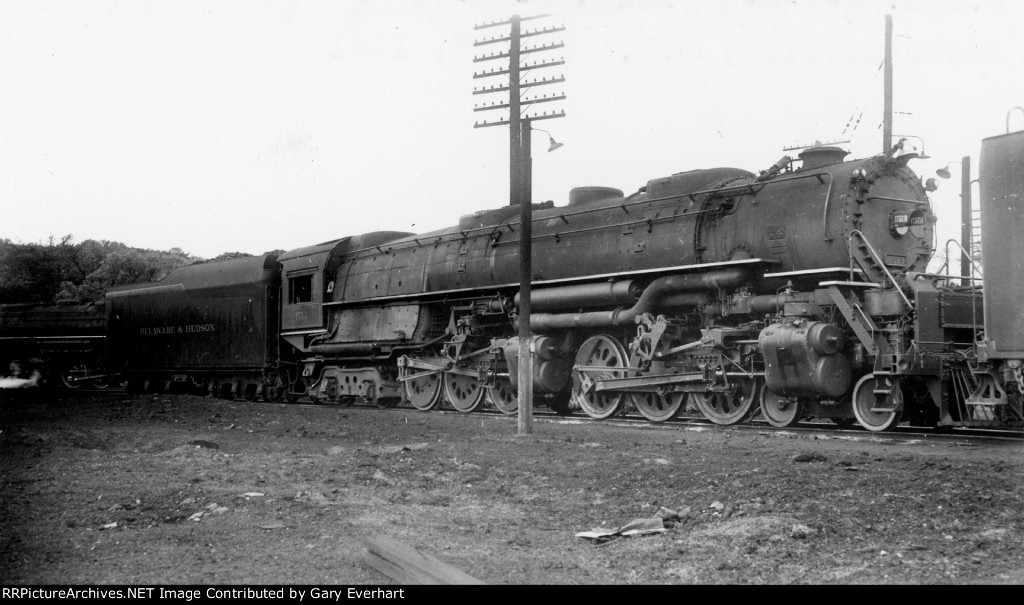 DH 4-6-6-4 #1513 - Delaware & Hudson